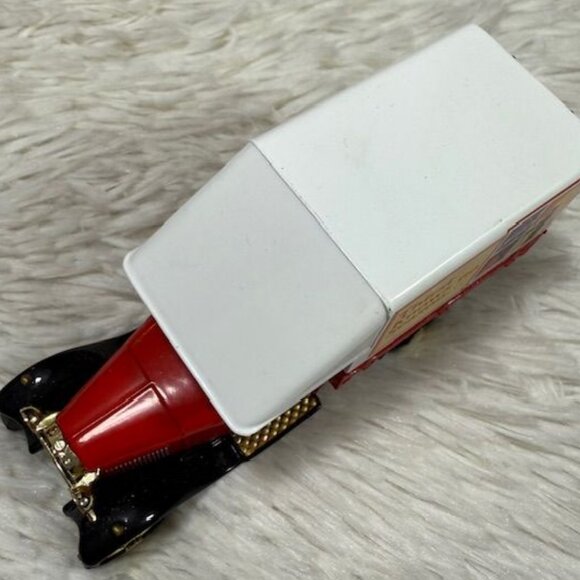 Vintage Coca-Cola x Mattel Metal Red White 1932 Ford AA Truck Spinning Wheels - Picture 9 of 13